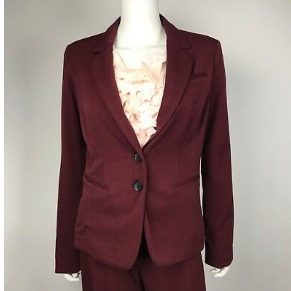 Maroon Blazer Apt 9